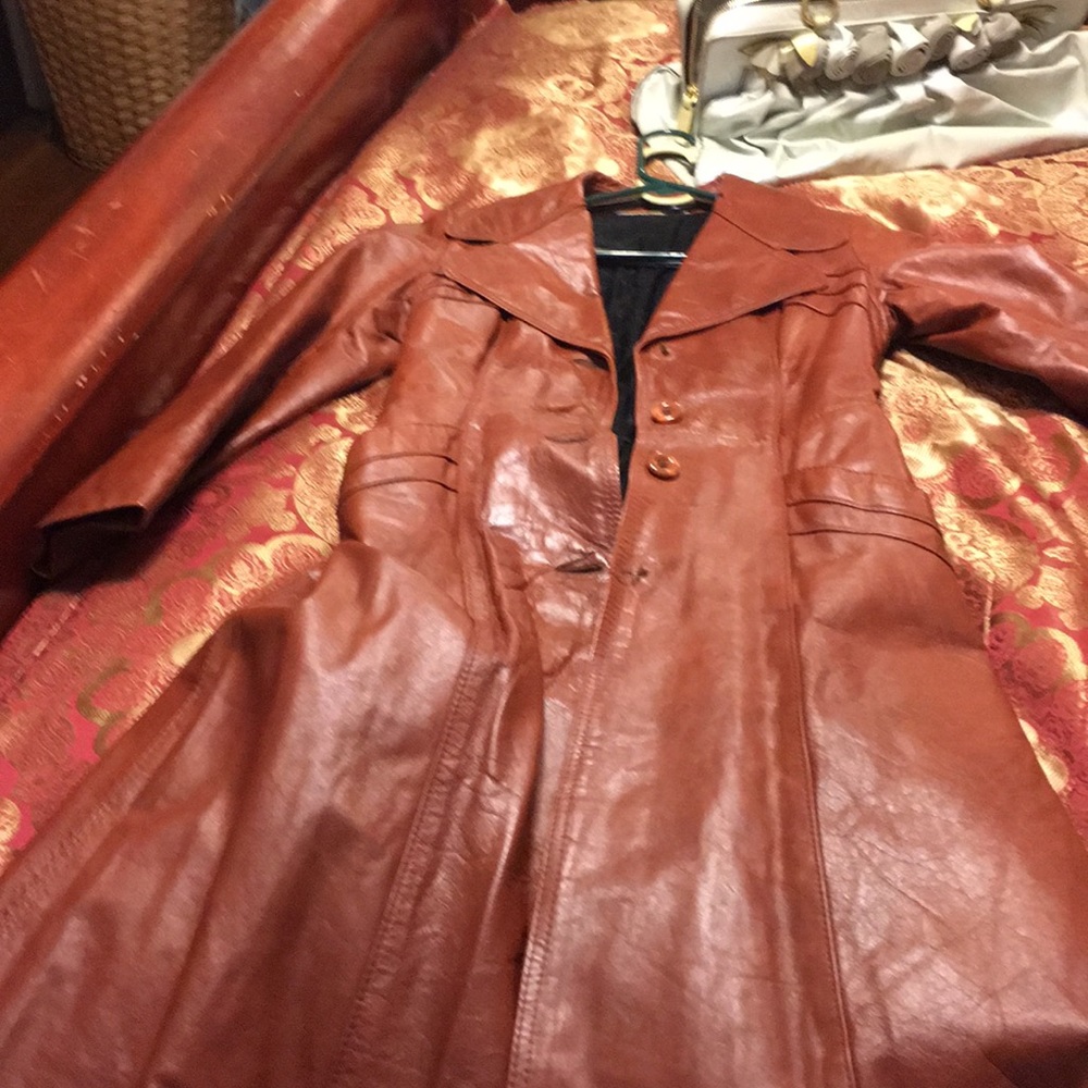 Trench coat - Picture 3 of 8